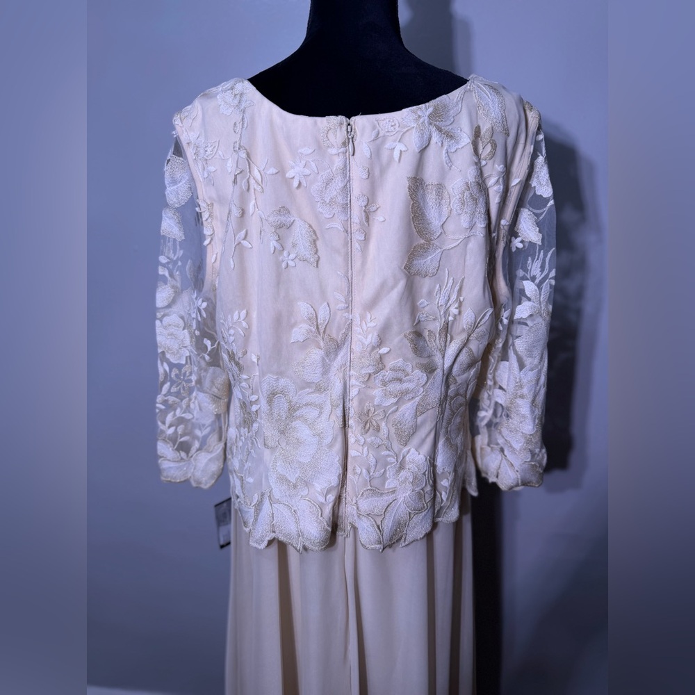 Alex Evenings Embroidered Midi Dress Sleeves Illusion Size 16 NWT - Picture 3 of 9